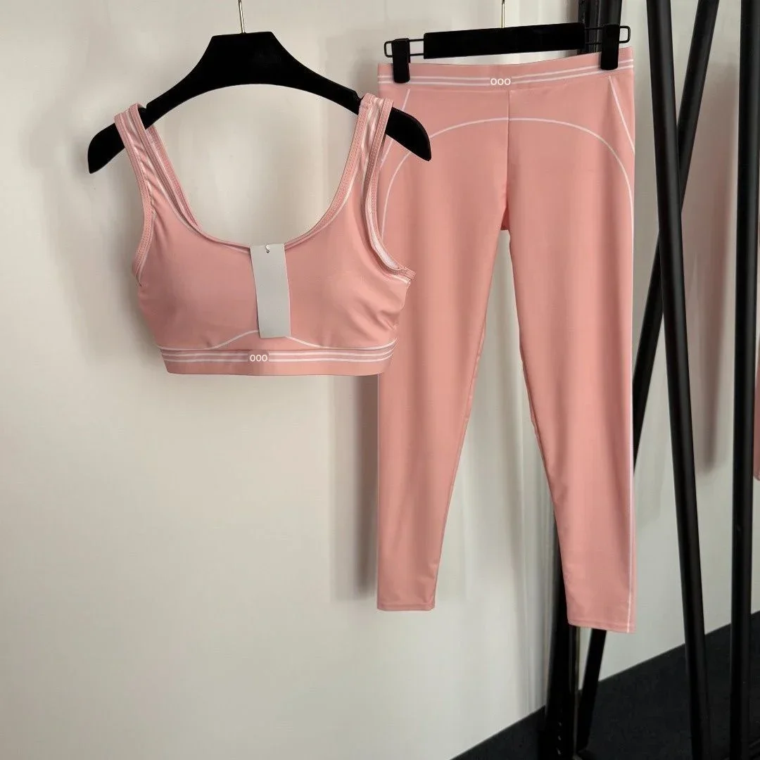 Completo Sportivo Due Pezzi: T - Yoga Fitness Top recensione e prezzo
